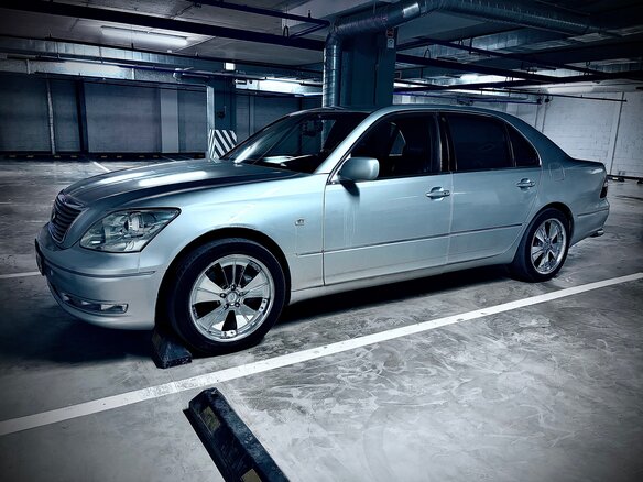 2005 Lexus LS 430 III Рестайлинг, серебристый, 1240000 рублей - вид 1