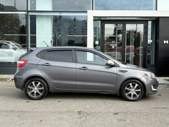 2013 Kia Rio 5-speed III, серый - вид 3