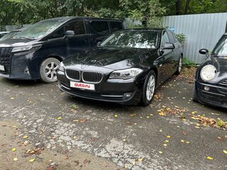 2013 BMW 5 серии 520i VI (F10/F11/F07), чёрный, 1572000 рублей, вид 2