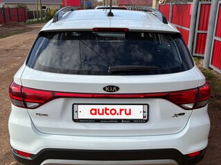 2019 Kia Rio X-Line IV, белый, 1520000 рублей, вид 4