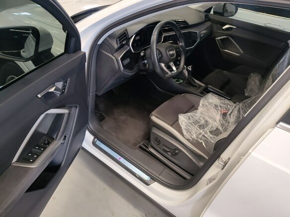 2023 Audi Q2 L 35 TFSI I Рестайлинг, белый, 1890000 рублей - вид 10
