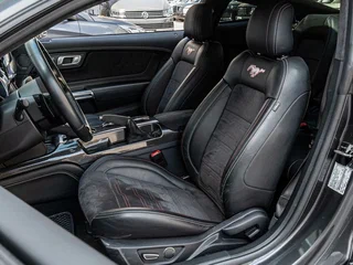 2020 Ford Mustang VI Рестайлинг, серый, 5120000 рублей, вид 5