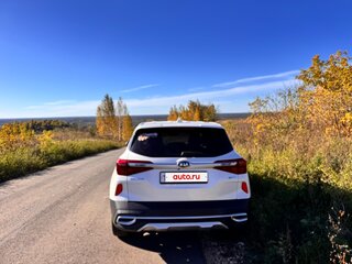 2019 Kia Seltos I, белый, 1799000 рублей, вид 4