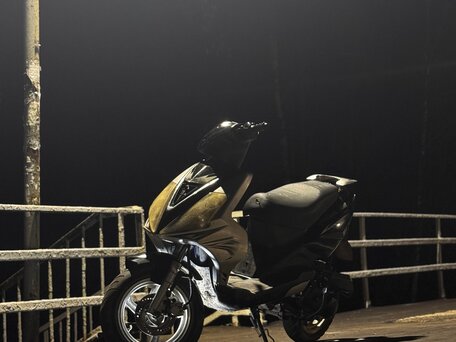2023 Yamaha Aerox 50, серый, 25000 рублей, вид 4
