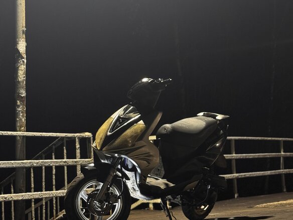 2023 Yamaha Aerox 50, серый, 25000 рублей - вид 3