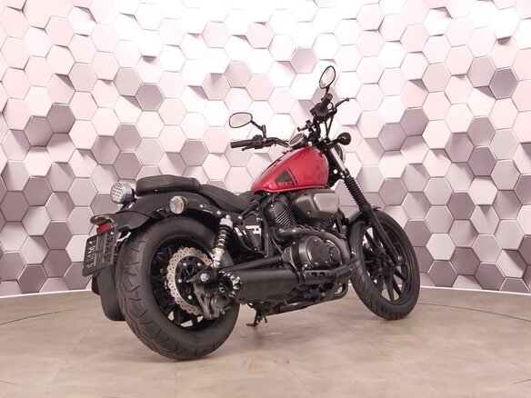 2015 Yamaha XV950 Bolt, красный - вид 6