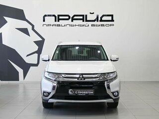 2015 Mitsubishi Outlander III Рестайлинг 2, белый, 1749900 рублей, вид 2
