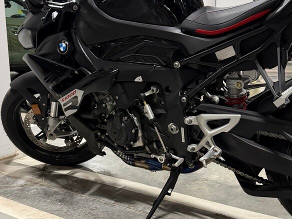 2025 BMW S 1000 R, чёрный, 2170000 рублей - вид 4