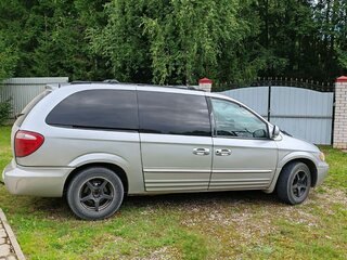 2001 Chrysler Town & Country IV, серебристый, 670000 рублей, вид 2