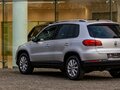 2016 Volkswagen Tiguan I Рестайлинг, серебристый, 1595000 рублей - вид 8