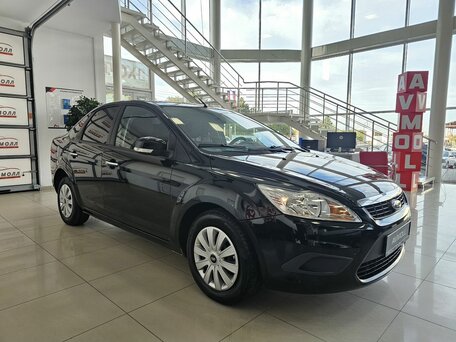 2010 Ford Focus II Рестайлинг, чёрный, 895000 рублей, вид 4