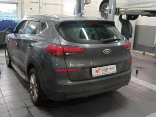 2018 Hyundai Tucson III, серый, 1850000 рублей, вид 4