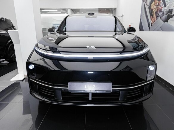 2026 Li Auto (Lixiang) L7 52.3 kWh I Рестайлинг, чёрный - вид 3