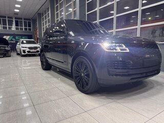 2019 Land Rover Range Rover IV Рестайлинг, серый, 7800000 рублей, вид 2