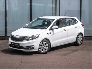 2013 Kia Rio 4-speed III, белый, 800000 рублей, вид 1