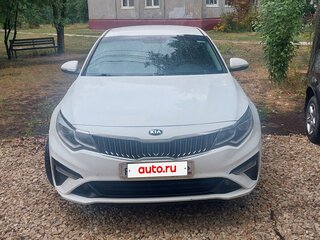 2019 Kia Optima IV Рестайлинг, белый, 1499900 рублей, вид 2