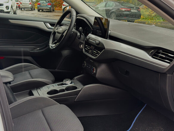 2019 Ford Focus IV, белый, 1350000 рублей - вид 9