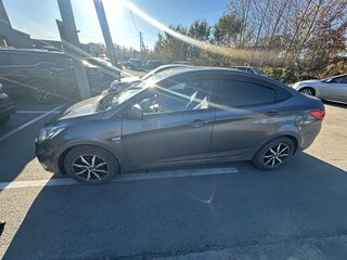 2012 Hyundai Solaris I, серый, 674000 рублей, вид 3