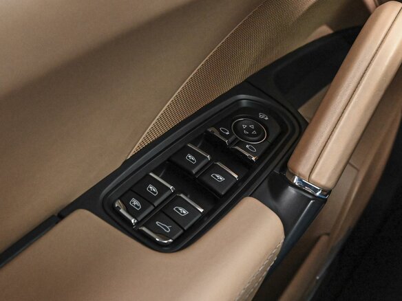 2014 Porsche Cayenne S Diesel II (958), чёрный, 3715000 рублей - вид 19