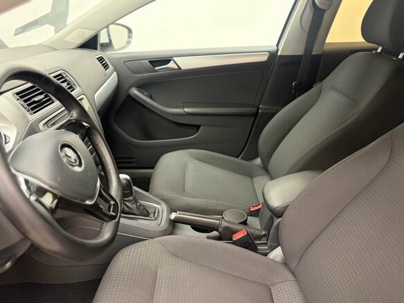 2018 Volkswagen Jetta VI Рестайлинг, белый, 1455000 рублей - вид 13