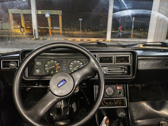 2012 Lada (ВАЗ) 2107, чёрный, 155000 рублей - вид 10