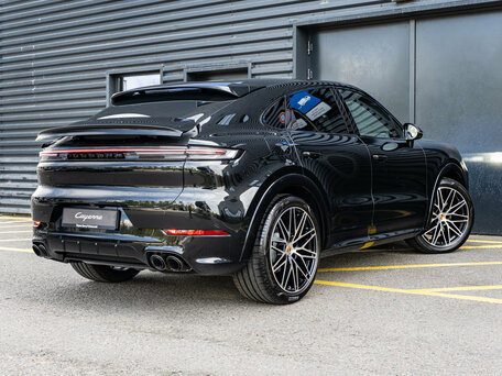 2026 Porsche Cayenne Coupé III Рестайлинг, чёрный, 20490000 рублей, вид 4