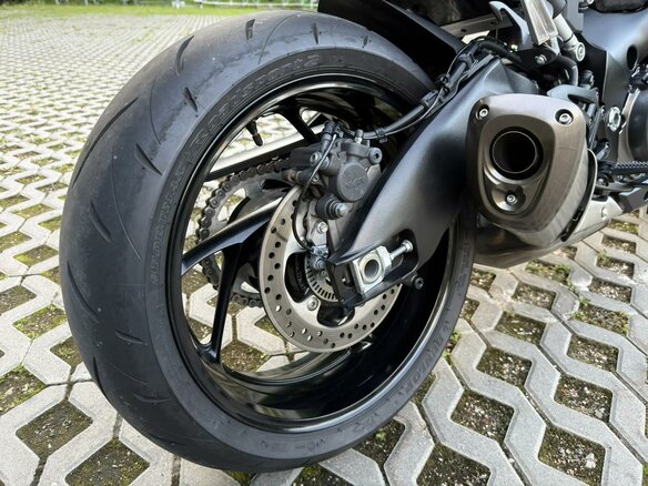 2021 Suzuki GSX-S 1000, чёрный, 1045000 рублей - вид 6