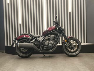2021 Honda CMX 1100 Rebel, красный, 934989 рублей, вид 2