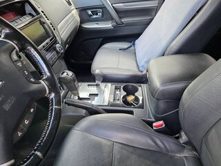 2015 Mitsubishi Pajero IV Рестайлинг 2, серый, 3200000 рублей, вид 5