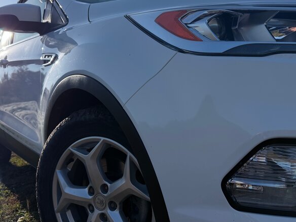 2017 Ford Kuga II Рестайлинг, белый, 1840000 рублей - вид 11