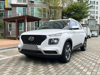 2022 Hyundai Venue I, белый, 1823000 рублей, вид 1