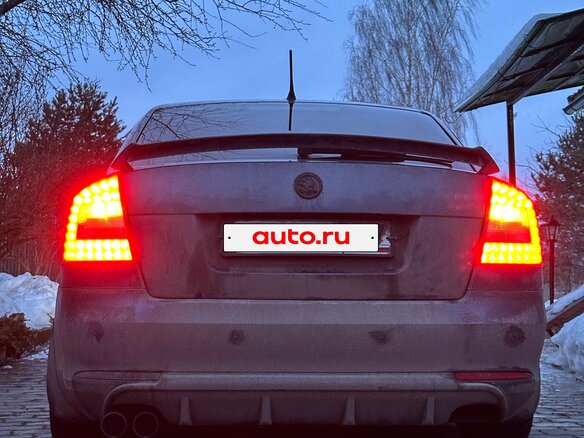 2011 Skoda Octavia II (A5) Рестайлинг, серый, 650000 рублей - вид 11