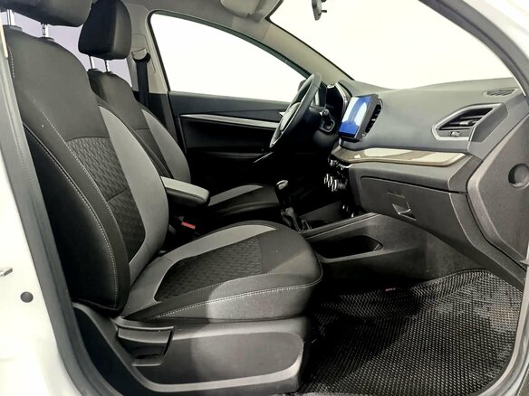 2023 Lada (ВАЗ) Vesta I Рестайлинг (NG), белый, 990000 рублей - вид 8