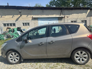 2013 Opel Meriva B Рестайлинг, серый, 575000 рублей, вид 3