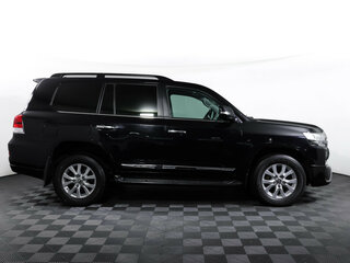 2019 Toyota Land Cruiser 200 Series Рестайлинг 2, чёрный, 6156000 рублей, вид 4