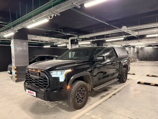 2024 Toyota Tundra CrewMax III, чёрный, 9490000 рублей, вид 2