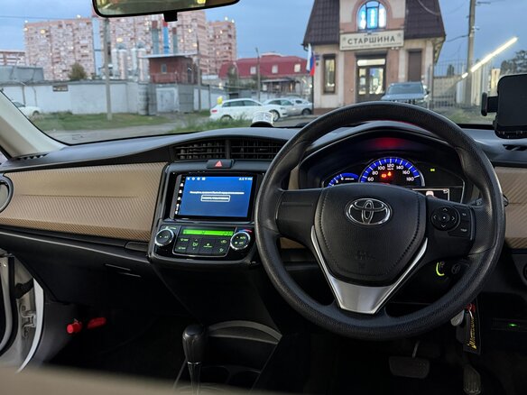 2015 Toyota Corolla Axio XI (E160, E170, E180), белый, 1100000 рублей - вид 17