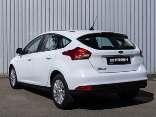 2018 Ford Focus III Рестайлинг, белый, 1080000 рублей, вид 2
