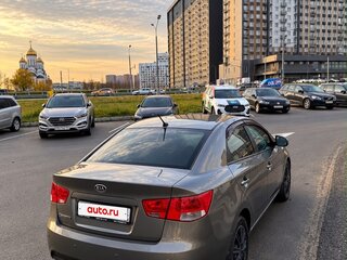 2011 Kia Cerato 6-speed II, серый, 620000 рублей, вид 4