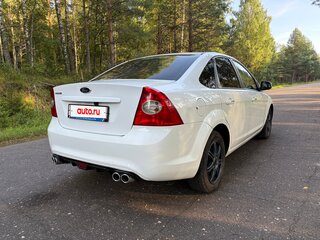 2011 Ford Focus II Рестайлинг, белый, 750000 рублей, вид 4