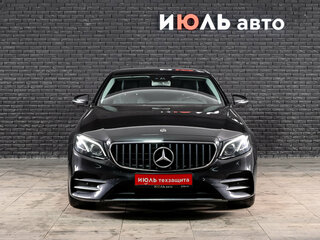 2017 Mercedes-Benz E-Класс 200 V (W213, S213, C238), чёрный, 2935000 рублей, вид 2