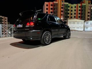 1998 Toyota Harrier I (XU10), чёрный, 930000 рублей, вид 4