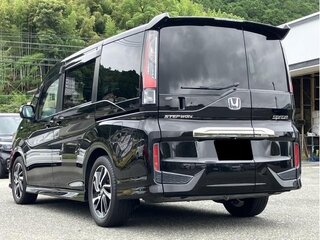 2020 Honda Stepwgn Spada V Рестайлинг, чёрный, 1899000 рублей, вид 2