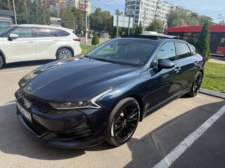2020 Kia K5 III, синий, 2200000 рублей, вид 4