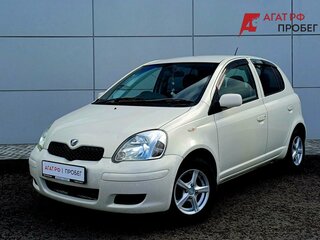 2003 Toyota Vitz I (P10), белый, 560000 рублей, вид 1