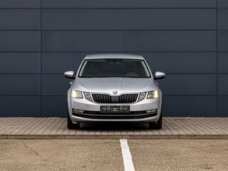 2017 Skoda Octavia III (A7) Рестайлинг, серебристый, 1355000 рублей, вид 2