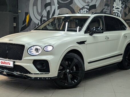 2021 Bentley Bentayga I Рестайлинг, белый, 20999000 рублей, вид 1
