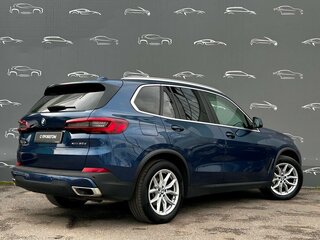 2020 BMW X5 30d IV (G05/G18), синий, 5595700 рублей, вид 2