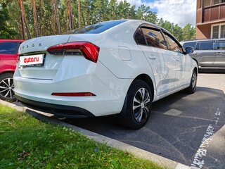 2021 Skoda Rapid II, белый, 990000 рублей, вид 4