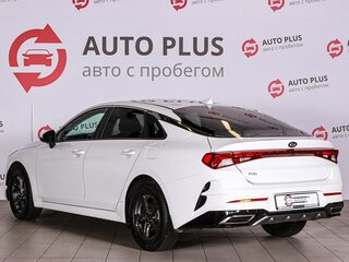 2020 Kia K5 III, белый, 2000000 рублей, вид 2